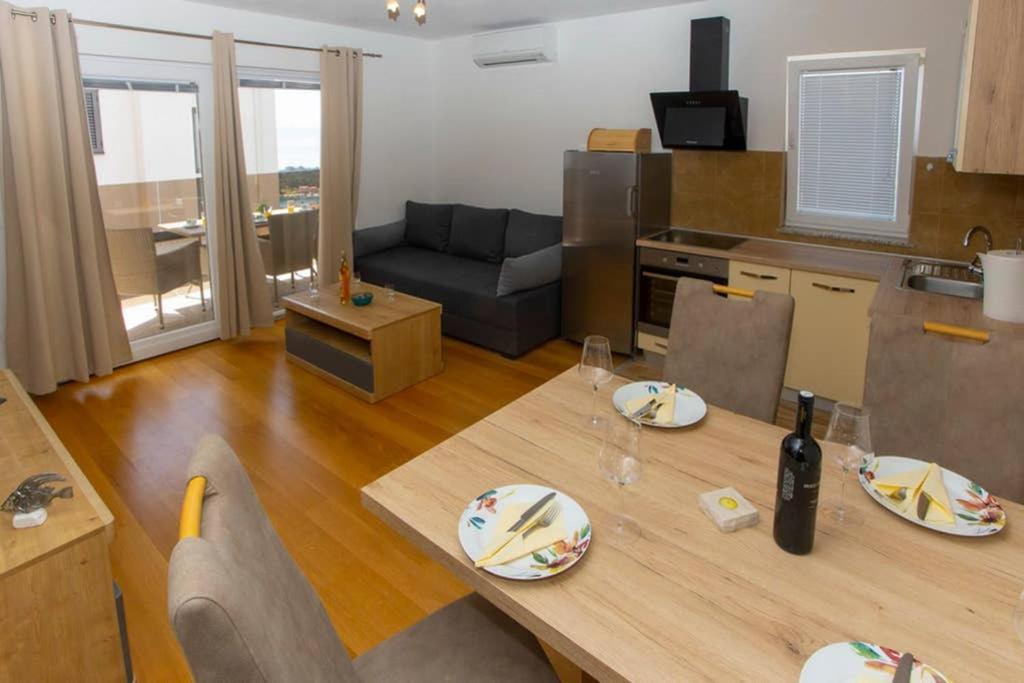 Apartments Vladimir #3 Makarska Buitenkant foto