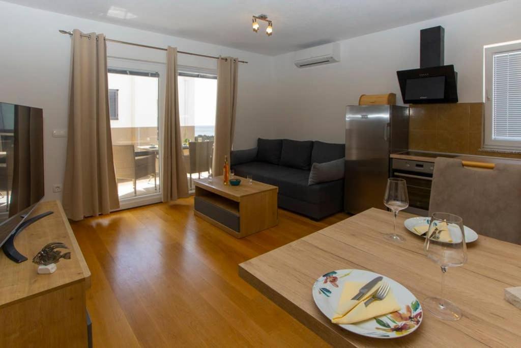 Apartments Vladimir #3 Makarska Buitenkant foto